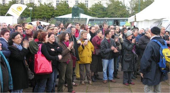 Les militants solidaires - 170.7 ko