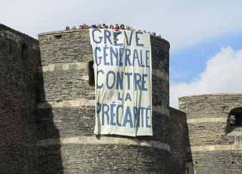 Les lycens  l’assaut du chteau - 17.4 ko